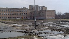 Zniszczone boisko LO im. KEN w Stalowej Woli