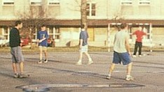 Mecz towarzyski na boisku LO im. KEN (2001)